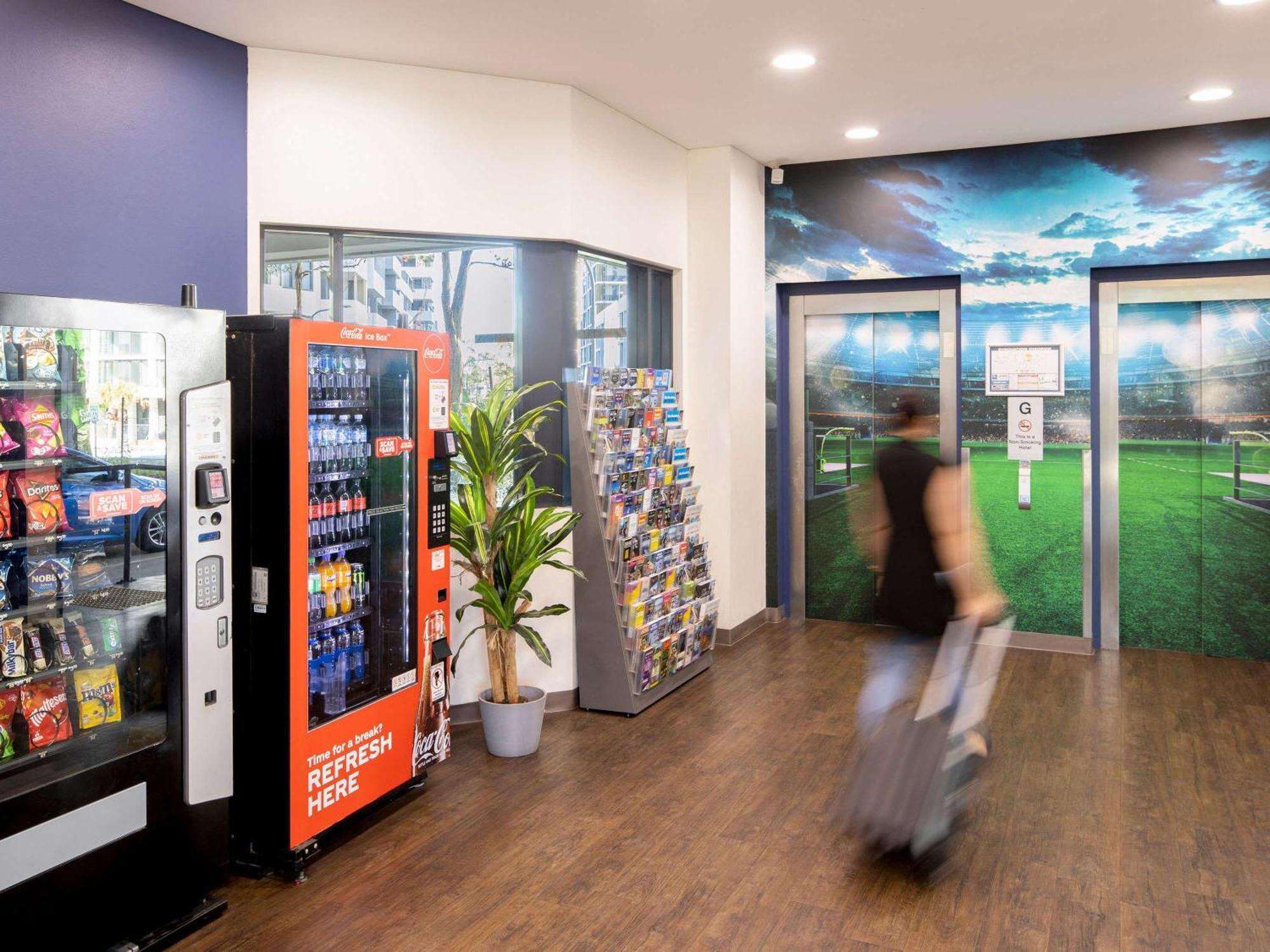 Ibis Budget Sydney Olympic Park Exterior foto